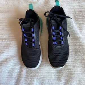 Nike Air Max Motion 2 Black Hyper Jade Sneaker CK1676-300 Size 7.5 *Pre Owned*